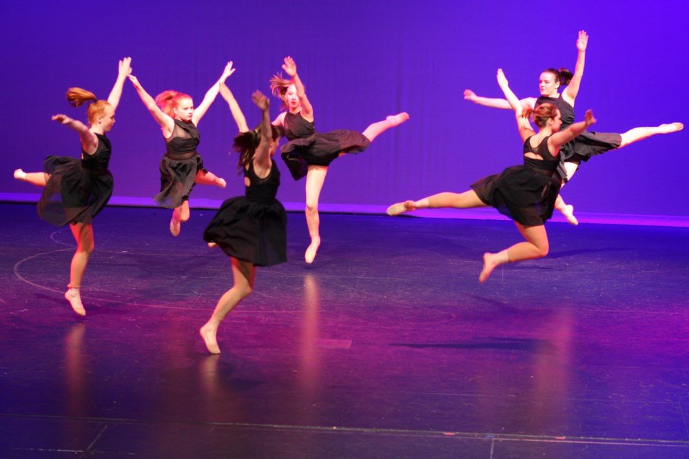 Applause Studio - Performing Arts